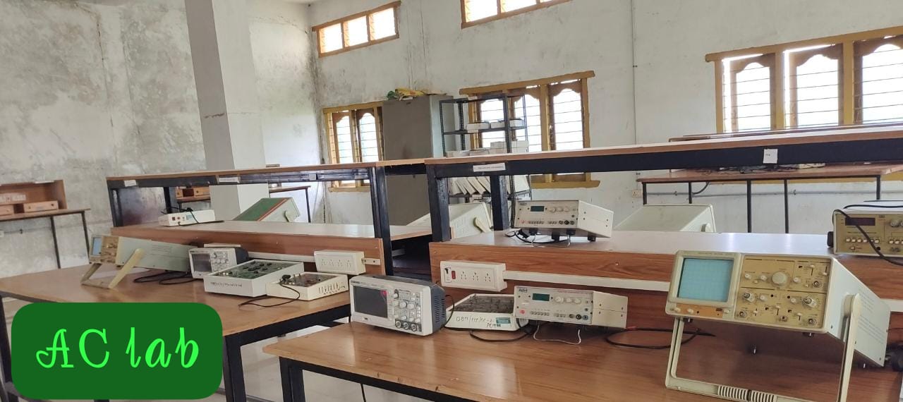 Electronics and Communication Engineering laboratory view 4